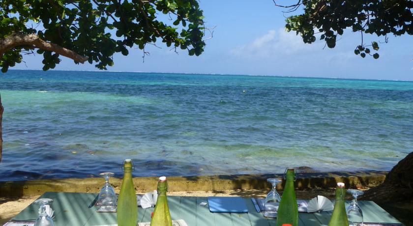 Mai Dive' Astrolabe Reef Resort Naqara Dış mekan fotoğraf